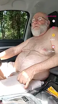 Snapshot of SexySantaC chatting on 1, 6, 2026 SexySantaC online show from 1, 6, 2026