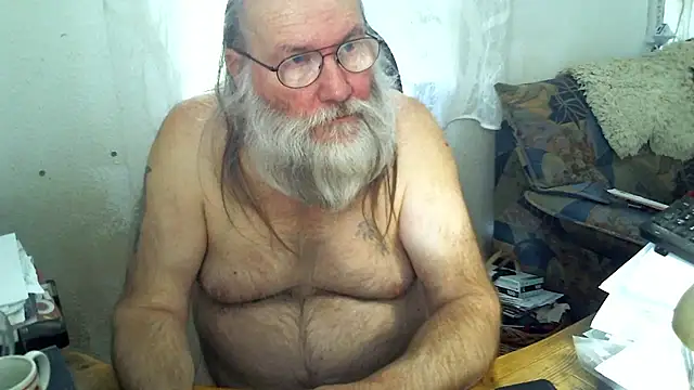 Snapshot of SexySantaC chatting on 26, 10, 2025 SexySantaC online show from 26, 10, 2025