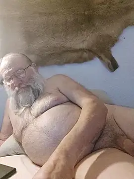 Snapshot of SexySantaC chatting on 17, 5, 2026 SexySantaC online show from 17, 5, 2026