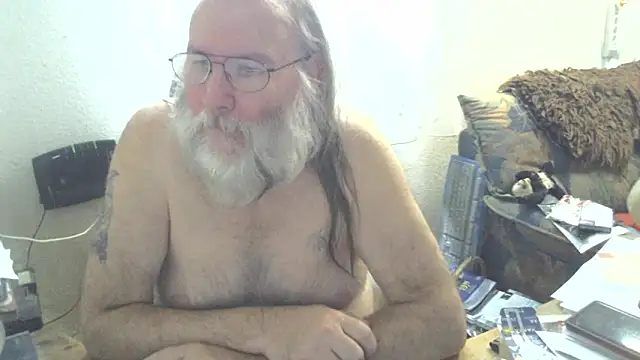 Snapshot of SexySantaC chatting on 18, 3, 2025 SexySantaC online show from 18, 3, 2025