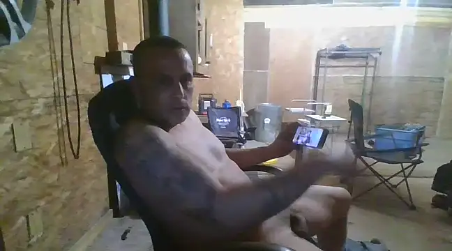 Snapshot of hardcok4u2abuse40 chatting on 1, 2, 2025 hardcok4u2abuse40 online show from 1, 2, 2025
