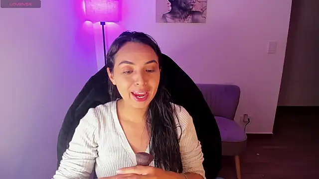 Snapshot of Miss_Nicole chatting on 30, 5, 2026 Miss Nicole online show from 30, 5, 2026
