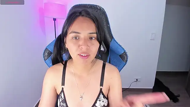 Miss Nicole online show from 13, 11, 2025