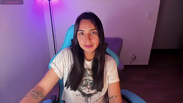Snapshot of Miss_Nicole chatting on 15, 5, 2026 Miss Nicole online show from 15, 5, 2026