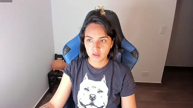 Miss Nicole online show from 23, 10, 2025