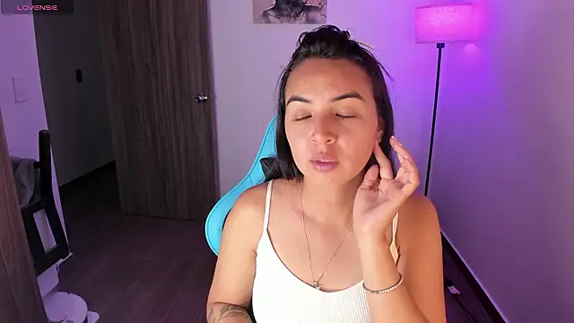 Miss Nicole online show from 13, 3, 2026