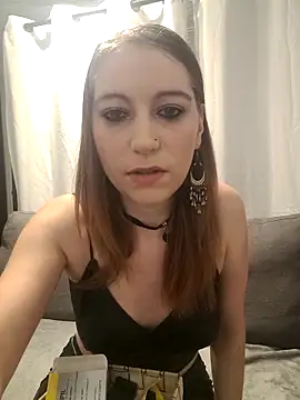 Snapshot of XLisaxx chatting on 14, 10, 2025 XLisaxx online show from 14, 10, 2025