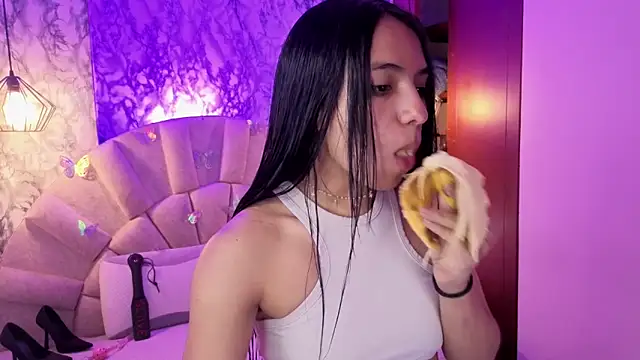  emma miller  online show from 22, 4, 2026