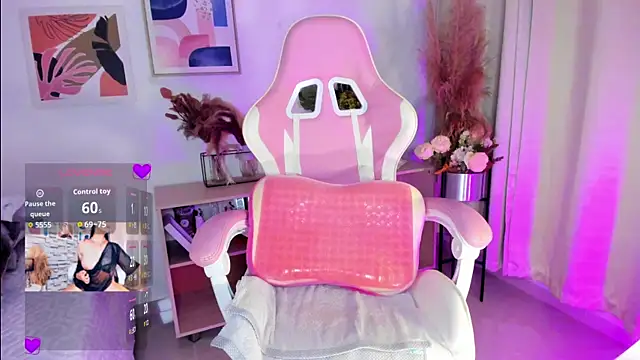 Misslaurenn online show from 9, 1, 2026