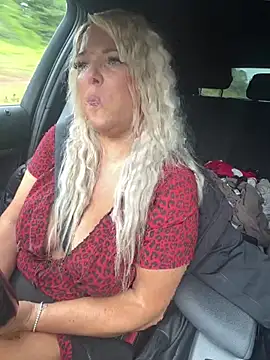 Bustyblondebabe32 online show from 1, 6, 2026