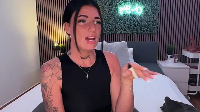 LizaRoxx online show from 18, 11, 2025