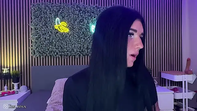 LizaRoxx online show from 15, 10, 2025