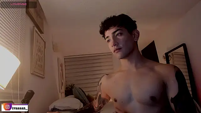 ivaaaan  online show from 10, 4, 2026