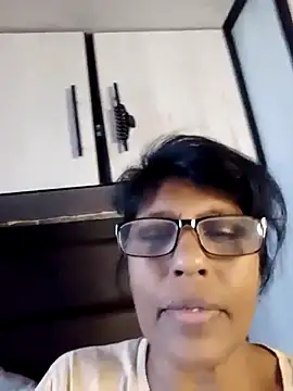 MsAttitude online show from 4, 6, 2026