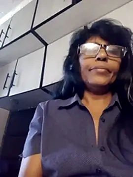 Snapshot of MsAttitude chatting on 2, 7, 2026 MsAttitude online show from 2, 7, 2026