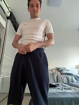 SQUIRRRTER online show from 27, 4, 2026