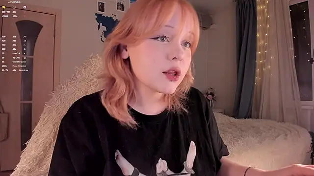 Snapshot of LisaLaas chatting on 13, 3, 2025 LisaLaas online show from 13, 3, 2025