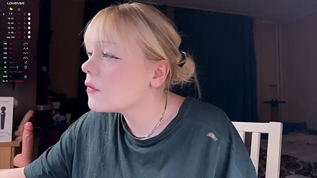 Snapshot of LisaLaas chatting on 13, 2, 2026 LisaLaas online show from 13, 2, 2026