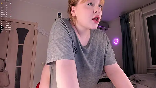 Snapshot of LisaLaas chatting on 13, 12, 2024 LisaLaas online show from 13, 12, 2024