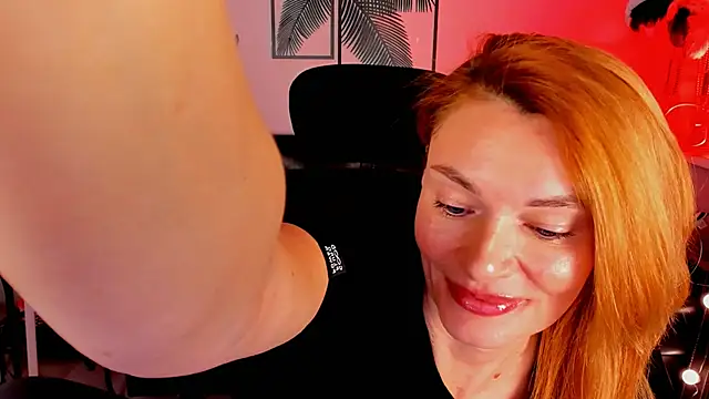Snapshot of MistyBarnes chatting on 9, 1, 2025 MistyBarnes online show from 9, 1, 2025