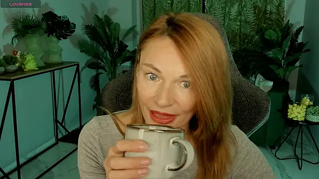 MistyBarnes online show from 6, 11, 2025