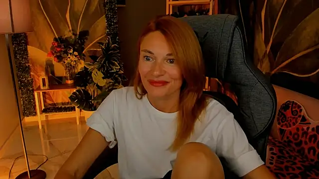 MistyBarnes online show from 11, 10, 2025