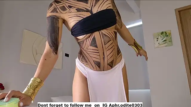 Snapshot of Nikol-JE chatting on 9, 3, 2025 Nikol-JE online show from 9, 3, 2025
