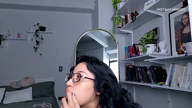 Nikol-JE online show from 18, 4, 2026