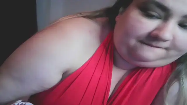 Snapshot of nicholle chatting on 5, 1, 2025 nicholle online show from 5, 1, 2025