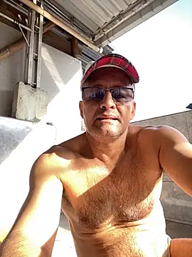 Daddyhot Alejo online show from 19, 10, 2025