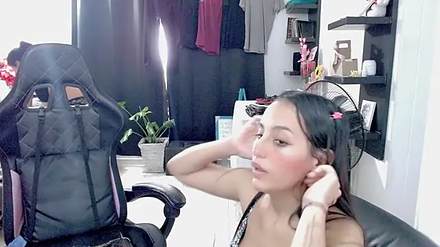 Karen sex92 online show from 15, 3, 2025