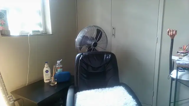 Charlie-Crawford online show from 9, 3, 2026