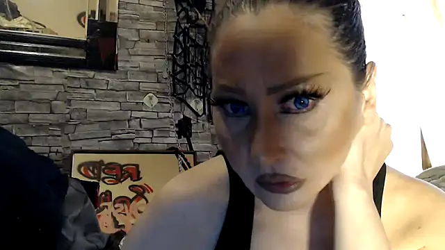 dominatrixredsonyja online show from 13, 6, 2026
