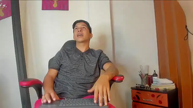 sophieandmarkls online show from 12, 3, 2025