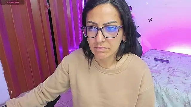 alma blue online show from 12, 11, 2025