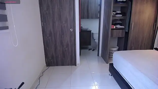 amyharlow 1 online show from 11, 4, 2026