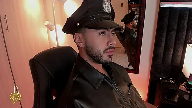 Snapshot of ItsMeEros chatting on 24, 10, 2025 ItsMeEros online show from 24, 10, 2025