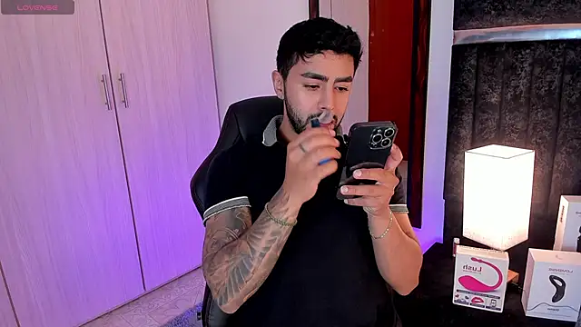 ItsMeEros online show from 28, 1, 2025
