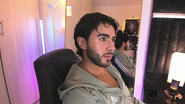 Snapshot of ItsMeEros chatting on 25, 5, 2026 ItsMeEros online show from 25, 5, 2026