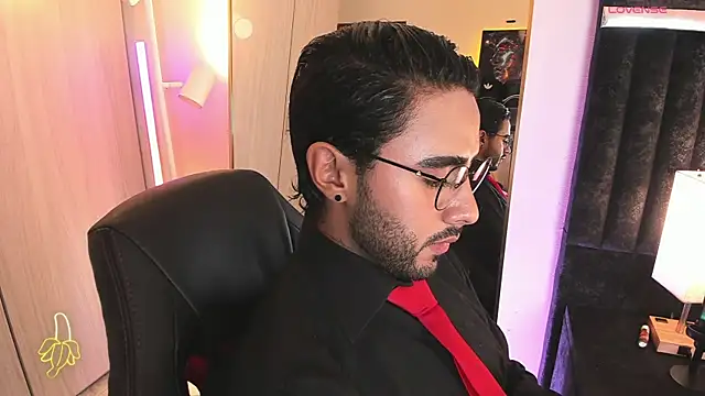 Snapshot of ItsMeEros chatting on 24, 4, 2026 ItsMeEros online show from 24, 4, 2026