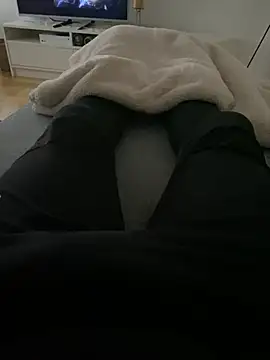 Jonkitzler1 online show from 6, 12, 2024