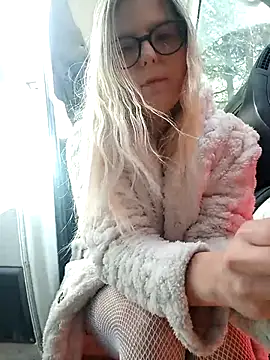 dolcehelena993 online show from 13, 11, 2025