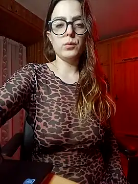 dolcehelena993 online show from 21, 2, 2025