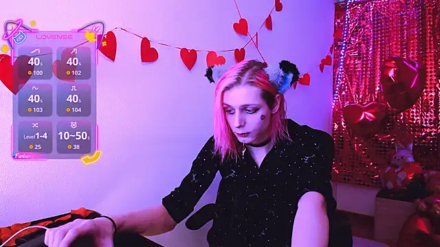 Littlepinkcat online show from 12, 2, 2026