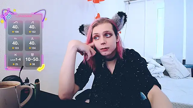 Littlepinkcat online show from 2, 3, 2026