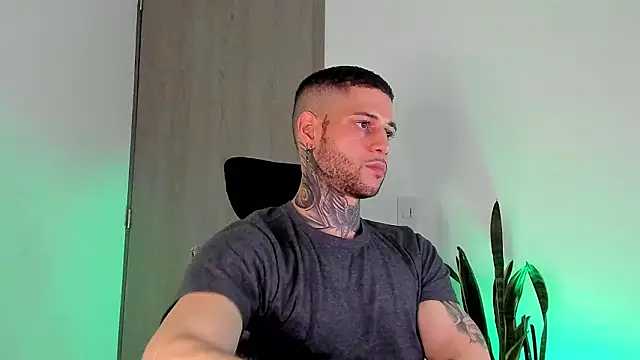  jamesleandros1 online show from 8, 2, 2026