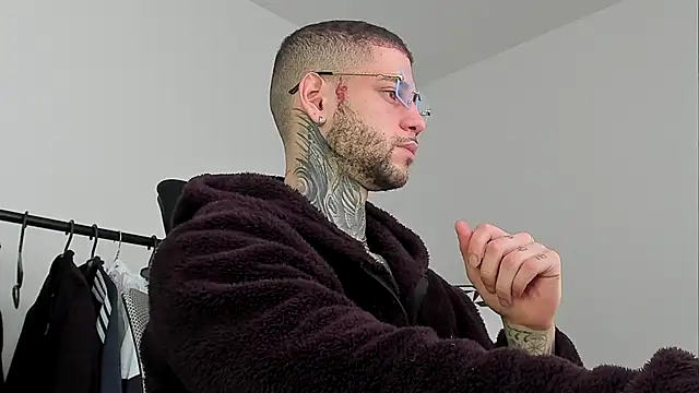  jamesleandros1 online show from 12, 11, 2025