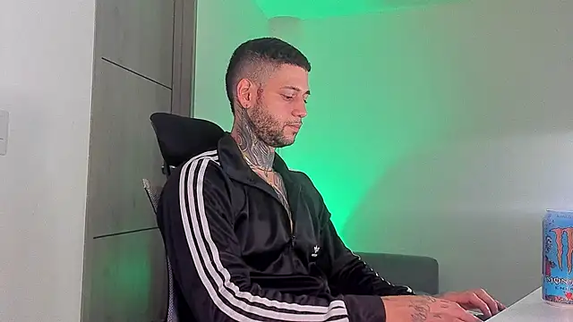  jamesleandros1 online show from 10, 5, 2026