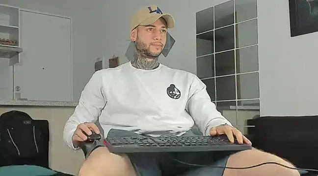  jamesleandros1 online show from 6, 1, 2025
