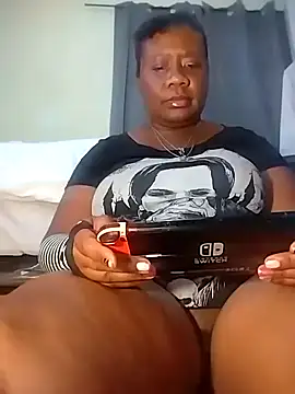 sluttyFetesa online show from 16, 10, 2025